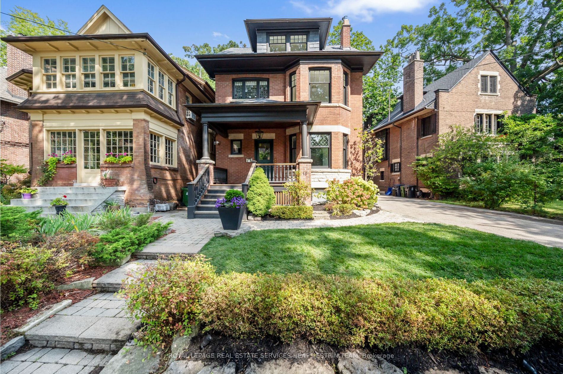 18 Castle Frank Crescent Main, Toronto