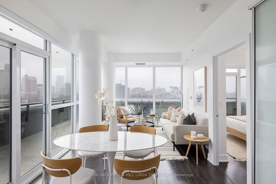 181 Bedford Road Unit 907, Toronto