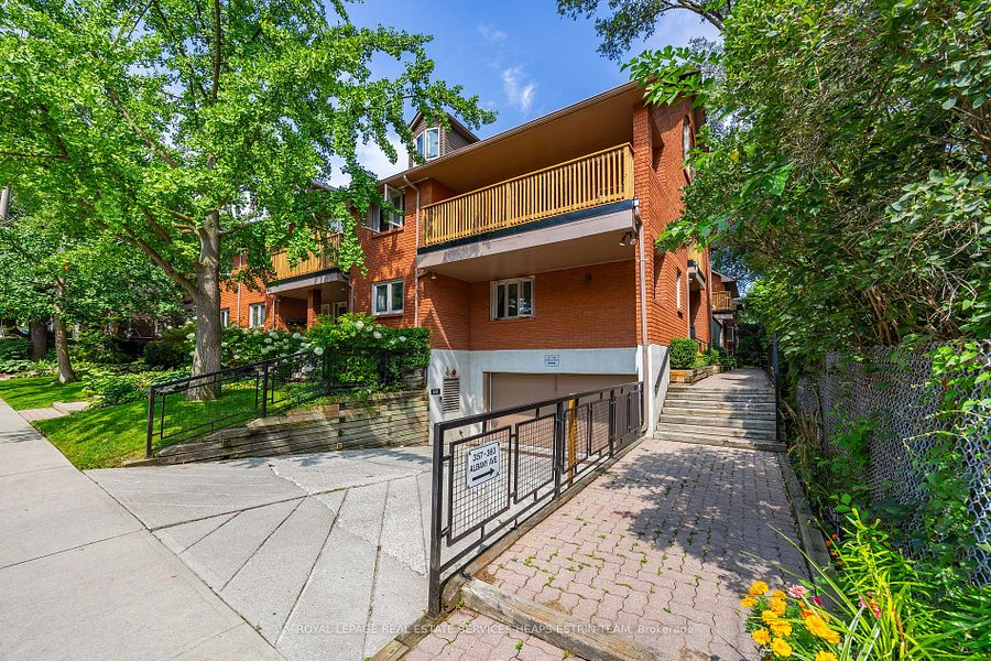 357A Albany Avenue, Toronto