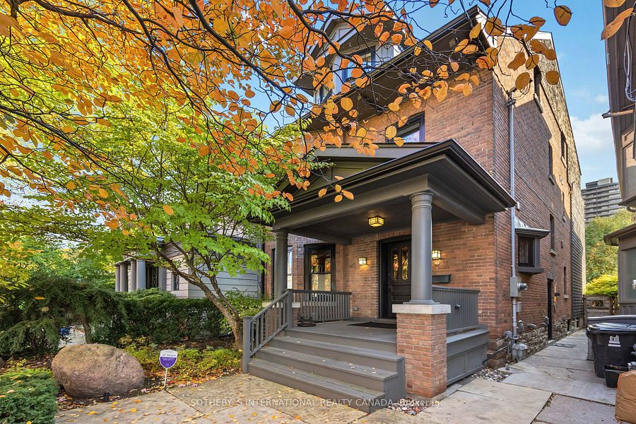 79 Roxborough Street W, Toronto