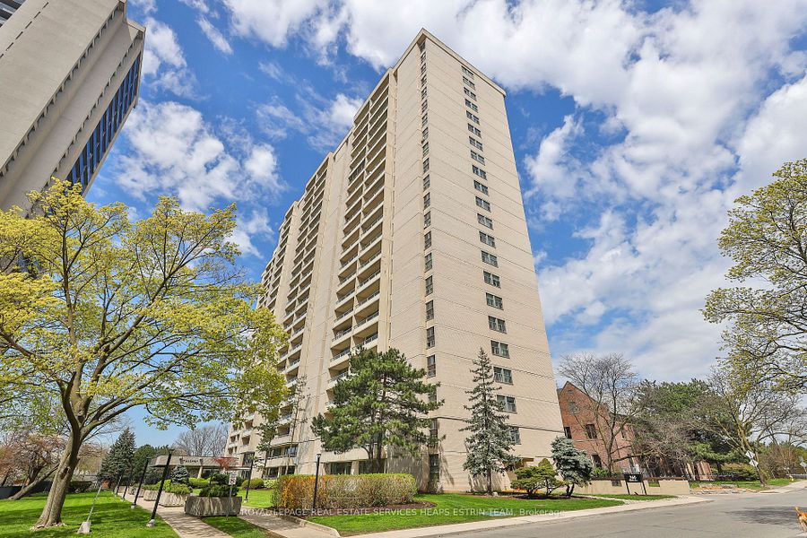 360 Ridelle Avenue Unit 704, Toronto
