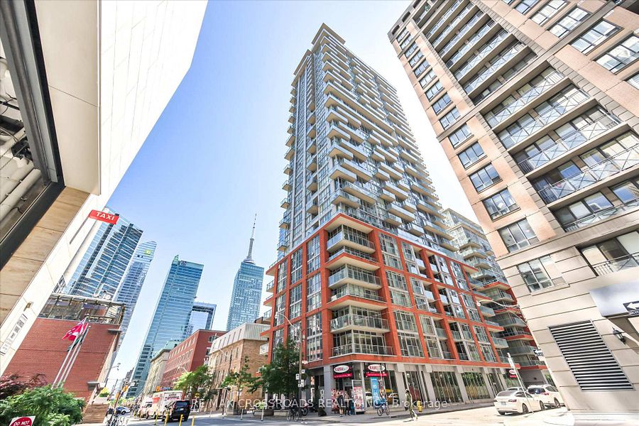 126 Simcoe Street Unit 2109, Toronto