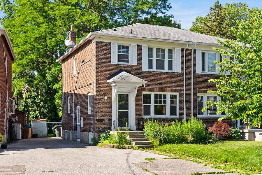 21 Thursfield Crescent , Toronto