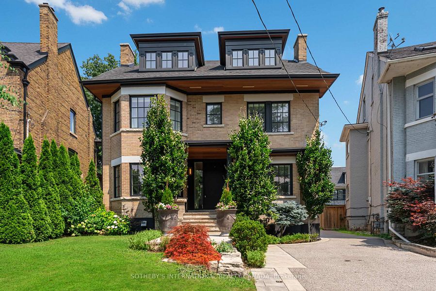 60 St. Andrews Gardens, Ontario 