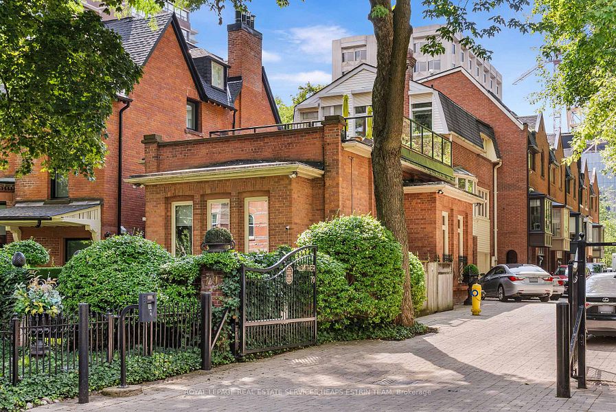 81A Lowther Avenue, Toronto
