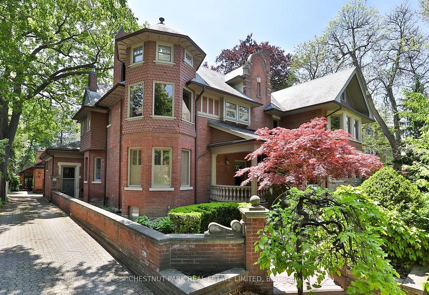 89 Elm Avenue 2 West, Toronto