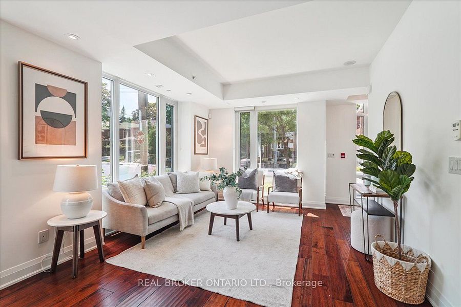 191 Duplex Avenue 105, Toronto