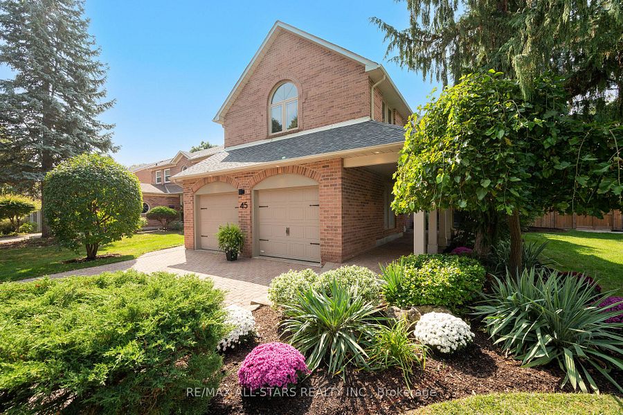 45 Rosemead Close, Markham