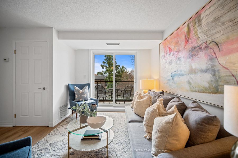 645 Millwood Road Unit 201, Toronto 