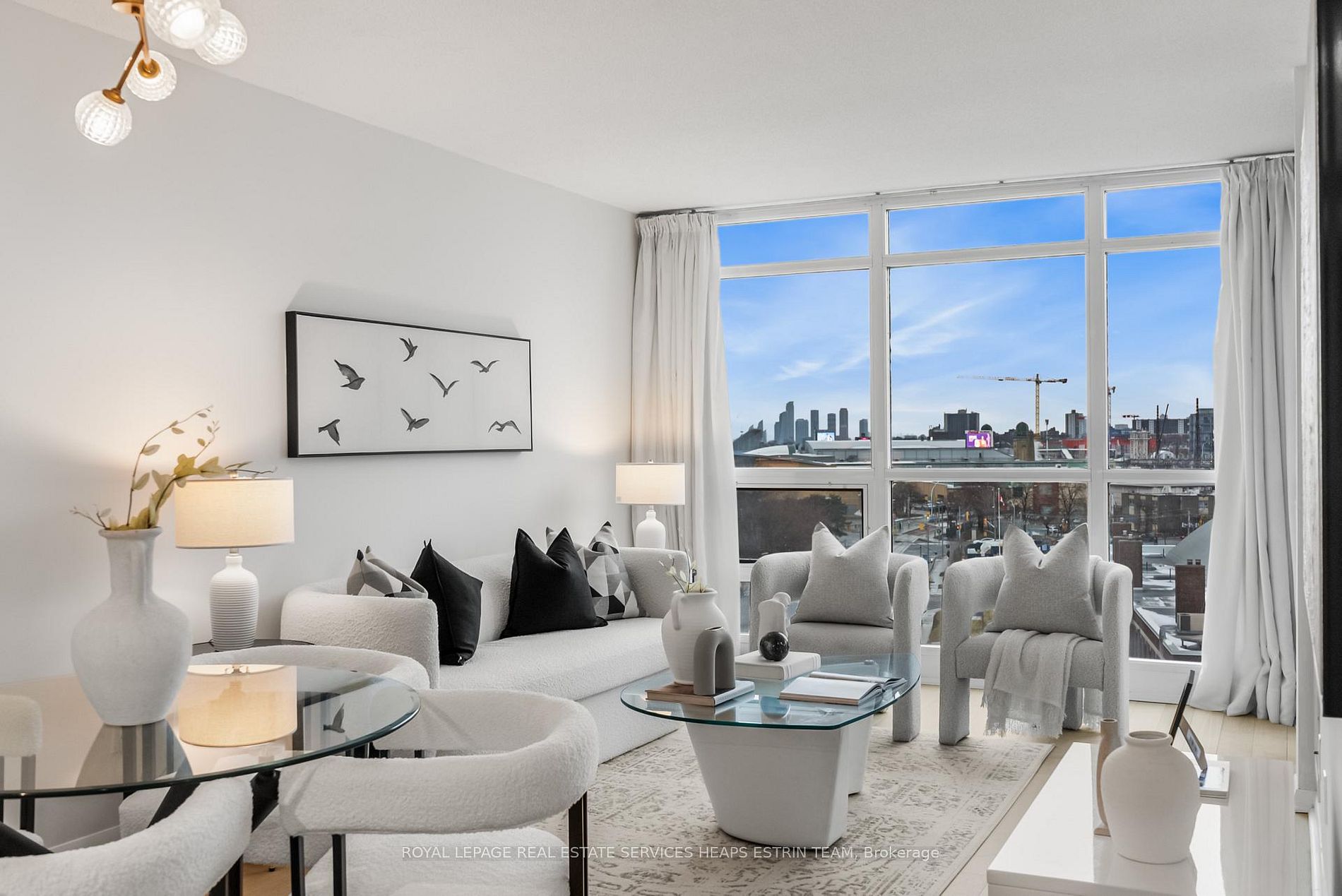 231 Fort York Boulevard , Toronto