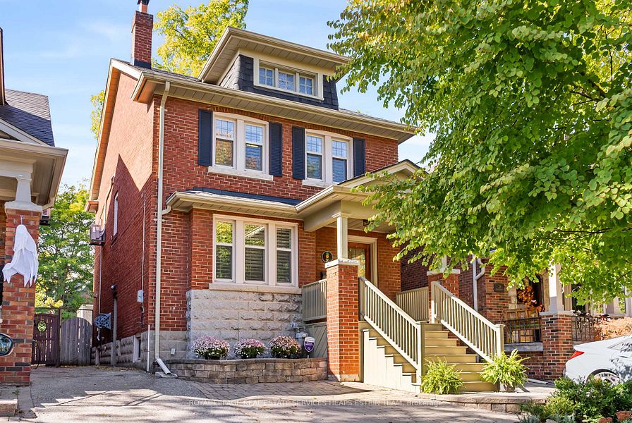 26 MacNaughton Road, Toronto