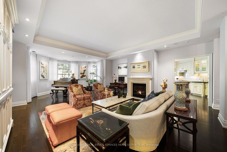 21 Burkebrook Place Unit RL1, Toronto