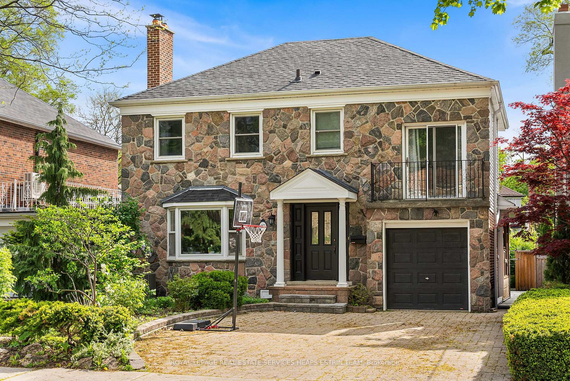 27 Southlea Avenue, Toronto