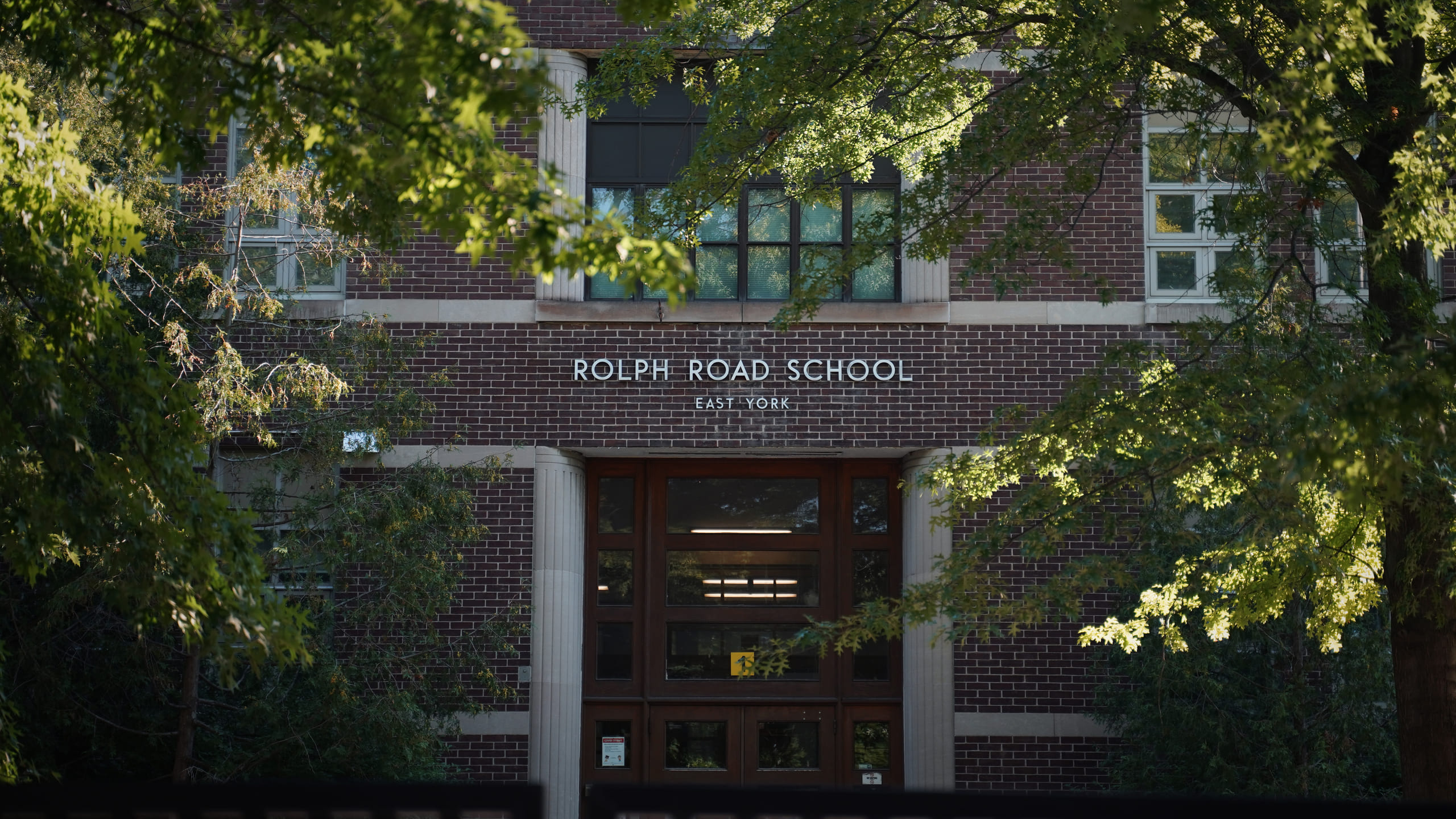 Schools in Leaside